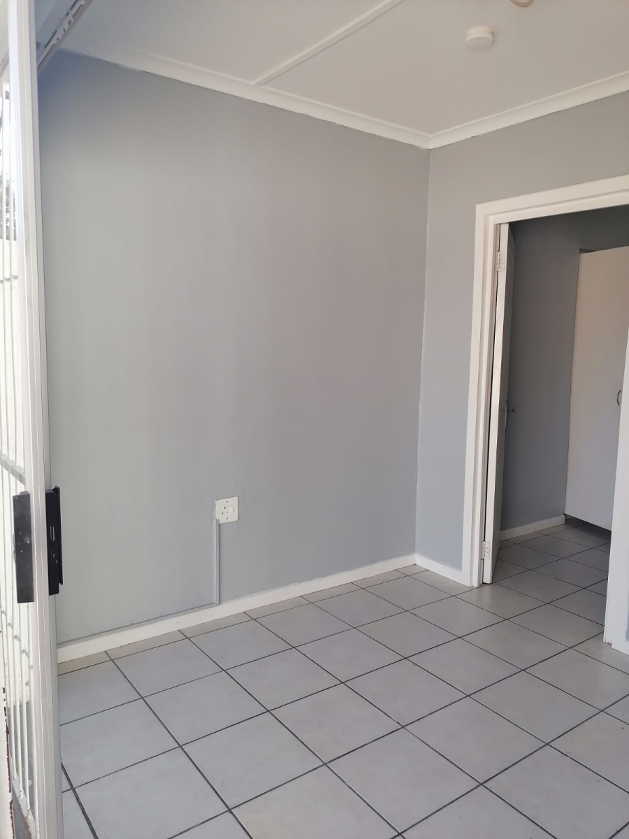 To Let 1 Bedroom Property for Rent in Top Town Eastern Cape
